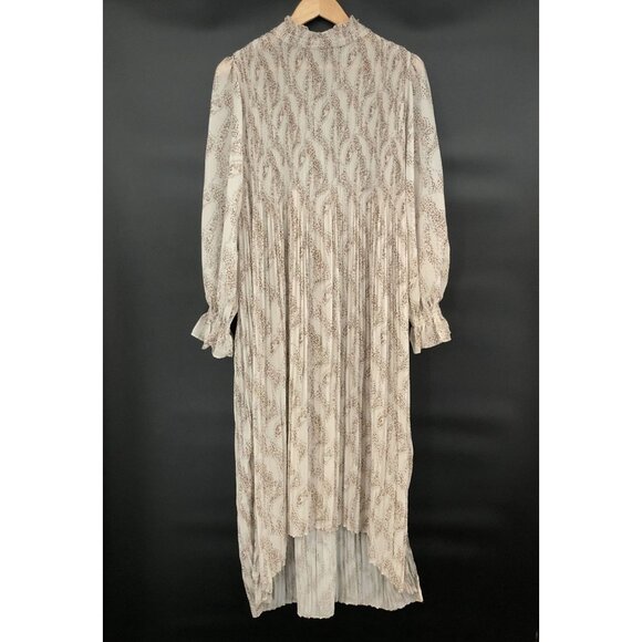 En Saison Dresses & Skirts - En Saison Women Pleated Sheer Maxi Dress M Beige Keyhole Back Slit Sleeve Hi-Low